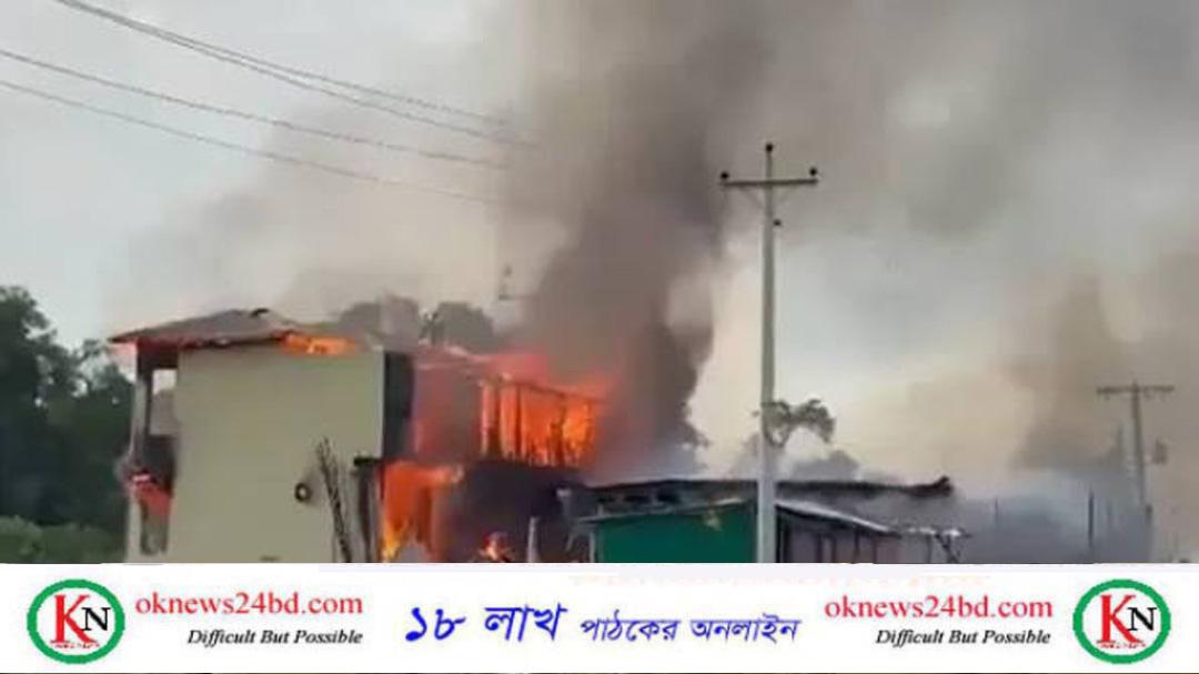 ফায়ার সার্ভিসের কর্মীরা পৌঁছানোর আগেই টুপটুপ রিসোর্টটির প্রায় ৮০ শতাংশ পুড়ে ছাই